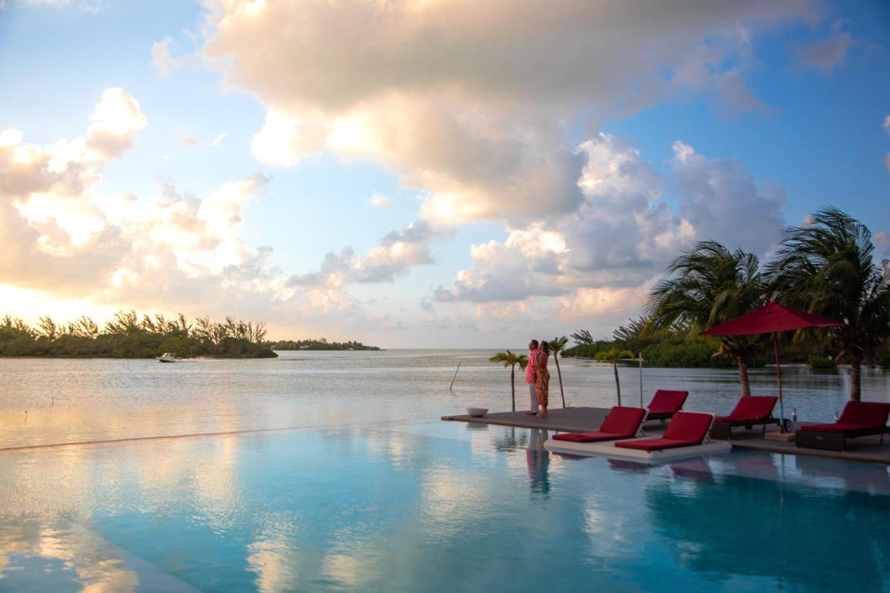 Turtle Island Resort San Pedro  Bagian luar foto