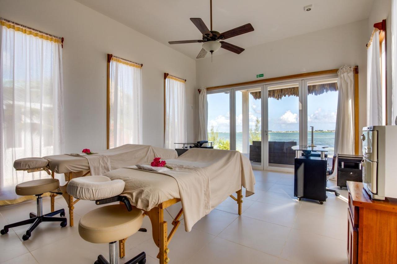 Turtle Island Resort San Pedro  Bagian luar foto