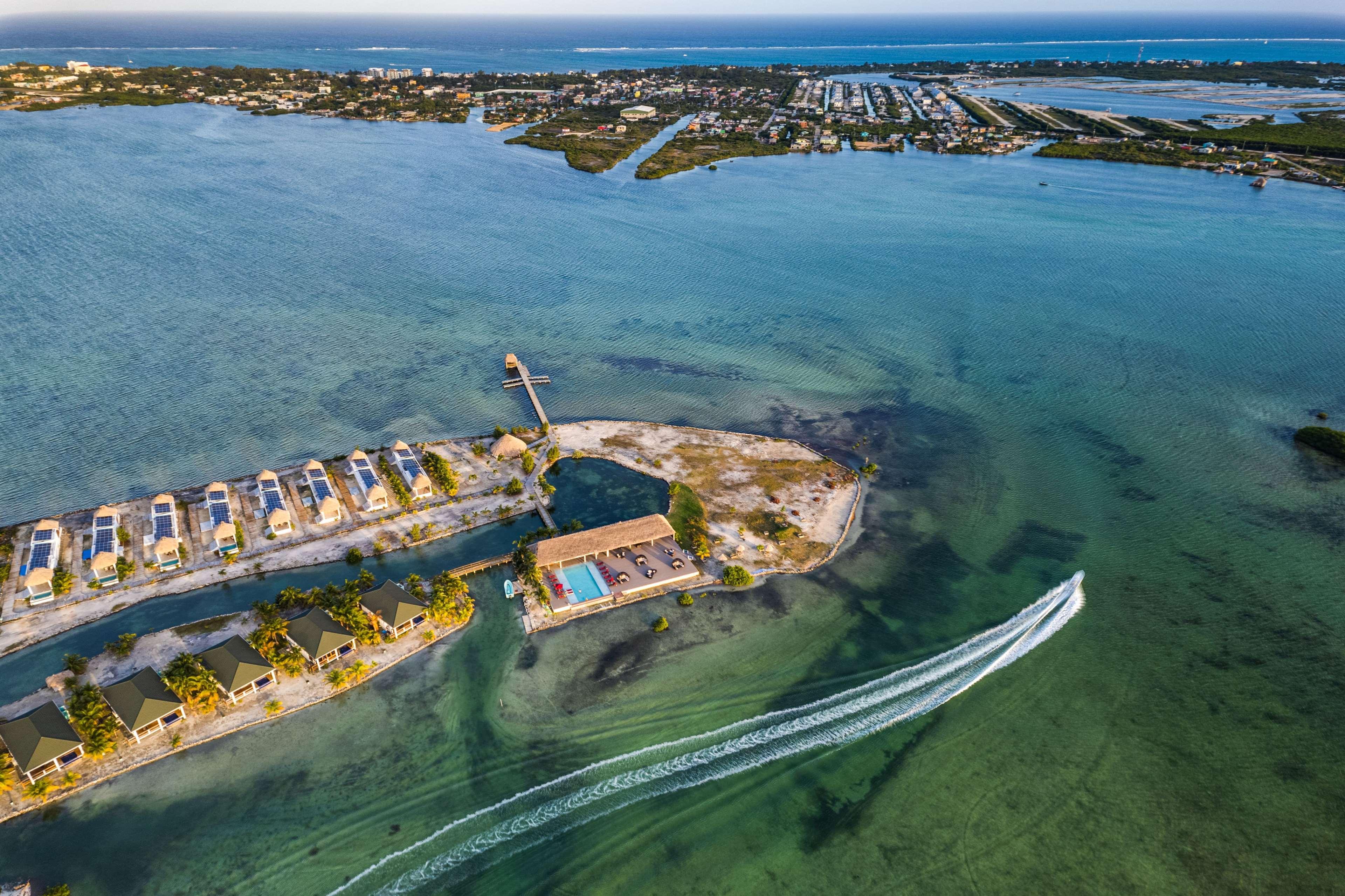 Turtle Island Resort San Pedro  Bagian luar foto