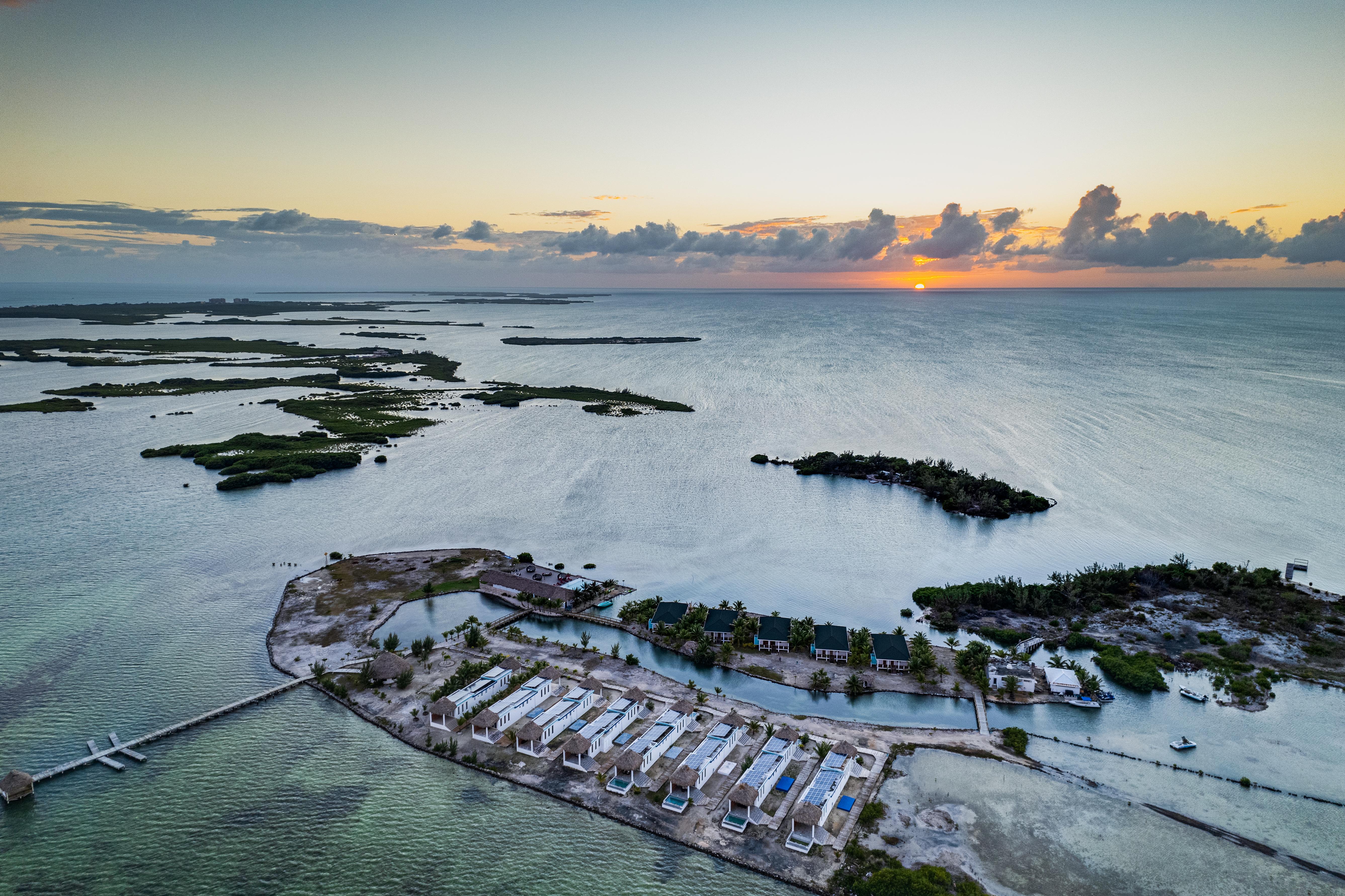 Turtle Island Resort San Pedro  Bagian luar foto
