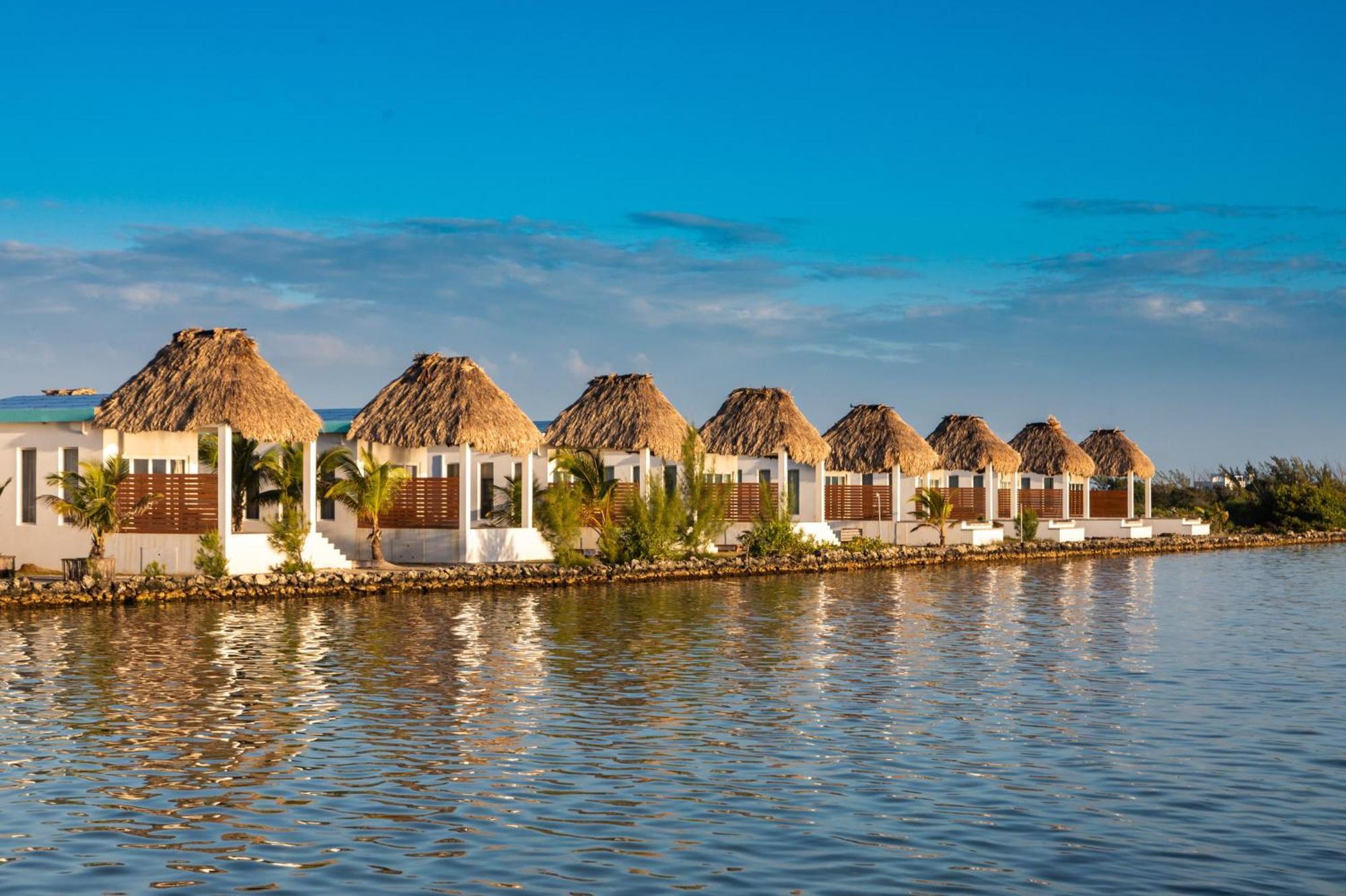 Turtle Island Resort San Pedro  Bagian luar foto